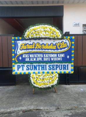 Papan Bunga Duka di Pejuang
